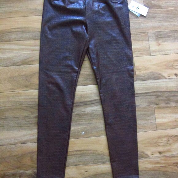 NWT -Womens 7 For All Mankind Brown Faux Alligator Leather Stretch Leggings Sz M - Picture 3 of 10